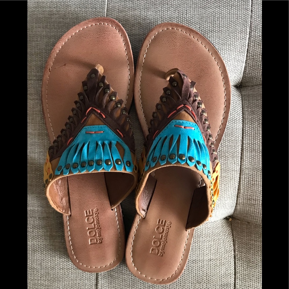 Ladies slip on sandals